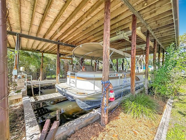 536 NW 9TH AVENUE, Crystal River, FL 34428
