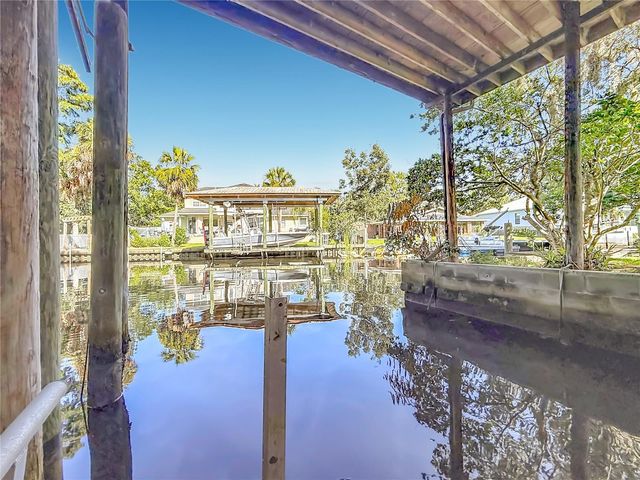 536 NW 9TH AVENUE, Crystal River, FL 34428