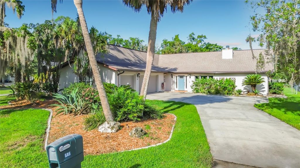 536 NW 9TH AVENUE, Crystal River, FL 34428