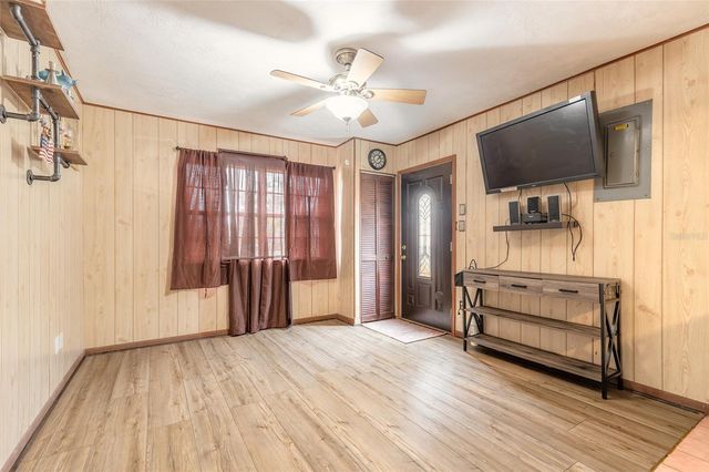 1561 MOBILE AVENUE, Daytona Beach, FL 32117