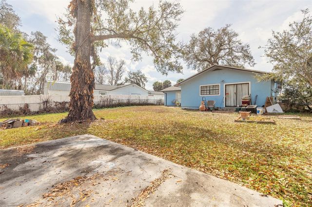 1561 MOBILE AVENUE, Daytona Beach, FL 32117