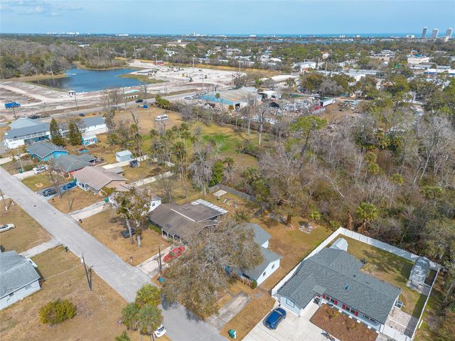 1561 MOBILE AVENUE, Daytona Beach, FL 32117