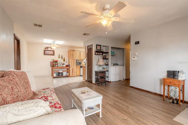 1561 MOBILE AVENUE, Daytona Beach, FL 32117