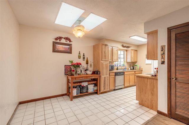 1561 MOBILE AVENUE, Daytona Beach, FL 32117