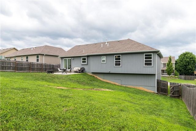 425 Spring Branch Drive, Raymore, MO 64083
