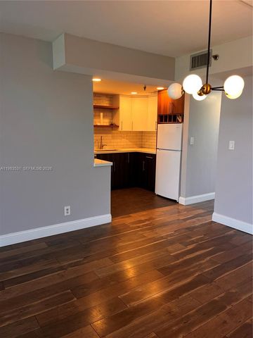 3100 W Rolling Hills Cir 403, Davie, FL 33328