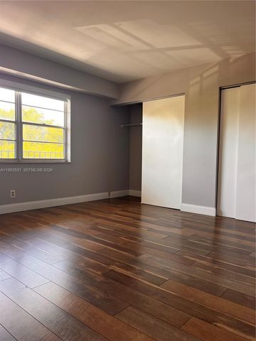 3100 W Rolling Hills Cir 403, Davie, FL 33328