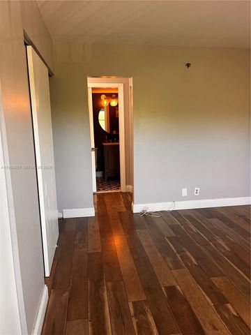 3100 W Rolling Hills Cir 403, Davie, FL 33328