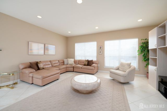 467 Bluebird Drive, Monroe, NJ 08831