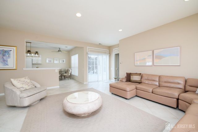 467 Bluebird Drive, Monroe, NJ 08831