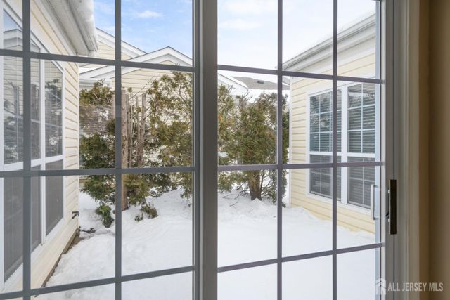 467 Bluebird Drive, Monroe, NJ 08831