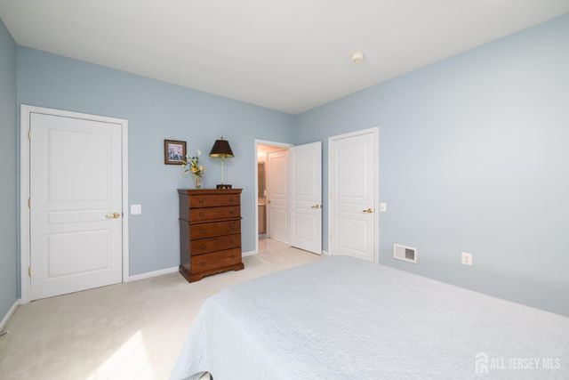 467 Bluebird Drive, Monroe, NJ 08831