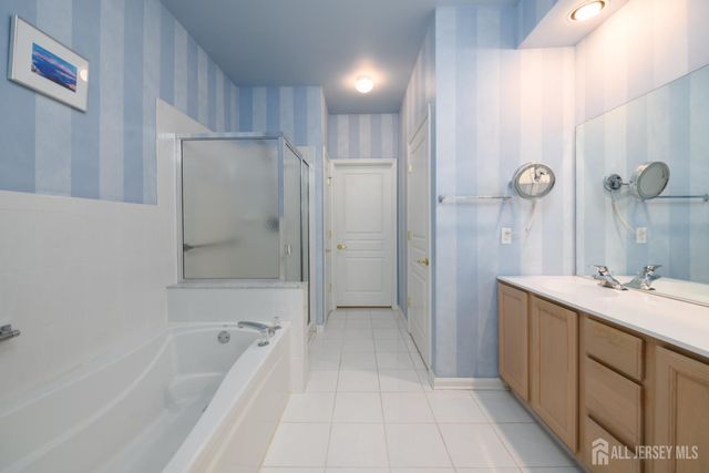 467 Bluebird Drive, Monroe, NJ 08831