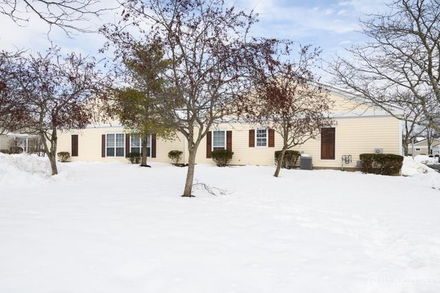 467 Bluebird Drive, Monroe, NJ 08831