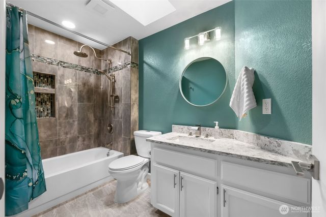 9220 78th Steet SW, Lakewood, WA 98498