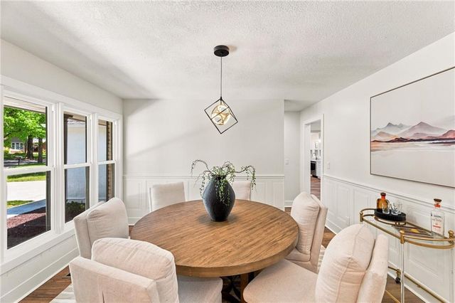 10140 Mackey Street, Overland Park, KS 66212