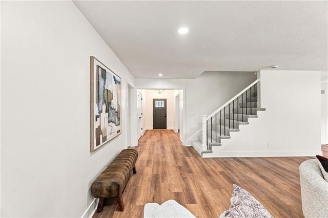 10140 Mackey Street, Overland Park, KS 66212