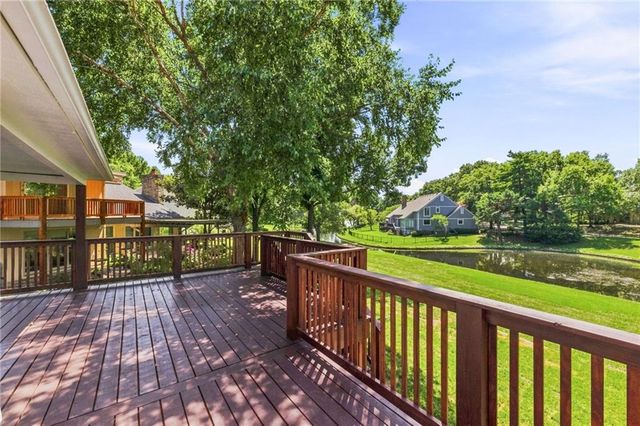 10140 Mackey Street, Overland Park, KS 66212