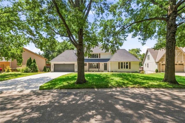 10140 Mackey Street, Overland Park, KS 66212