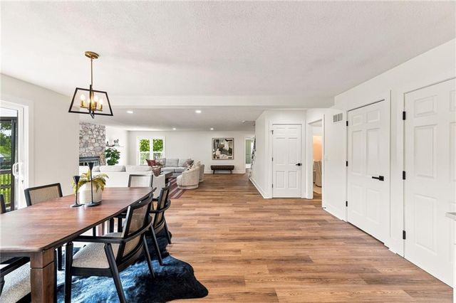 10140 Mackey Street, Overland Park, KS 66212