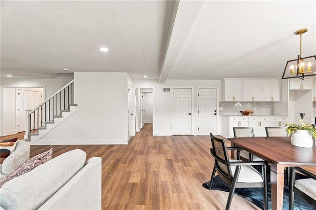 10140 Mackey Street, Overland Park, KS 66212