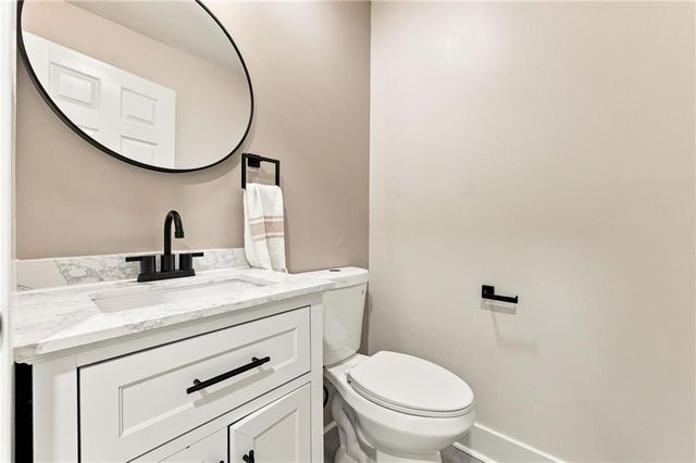 10140 Mackey Street, Overland Park, KS 66212