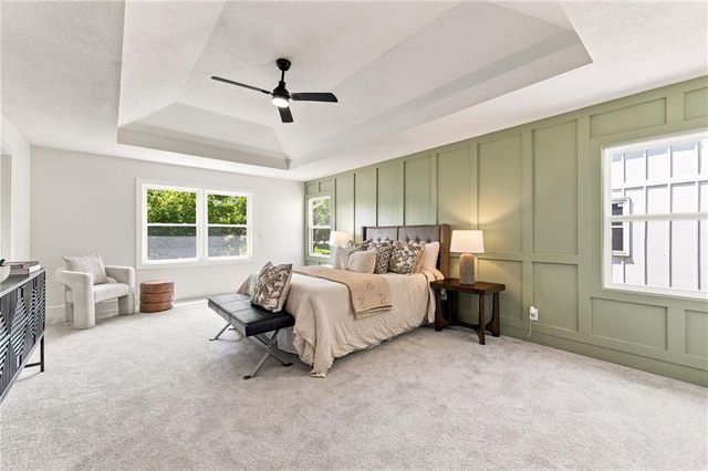 10140 Mackey Street, Overland Park, KS 66212