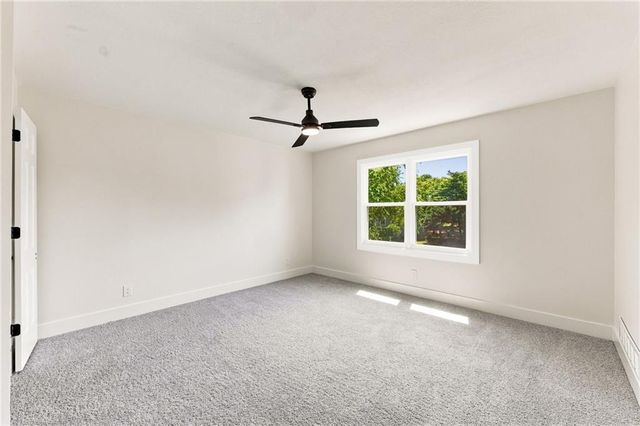 10140 Mackey Street, Overland Park, KS 66212