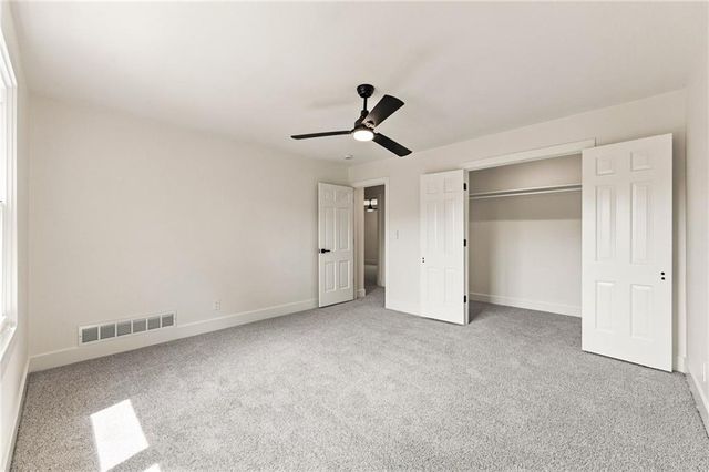 10140 Mackey Street, Overland Park, KS 66212