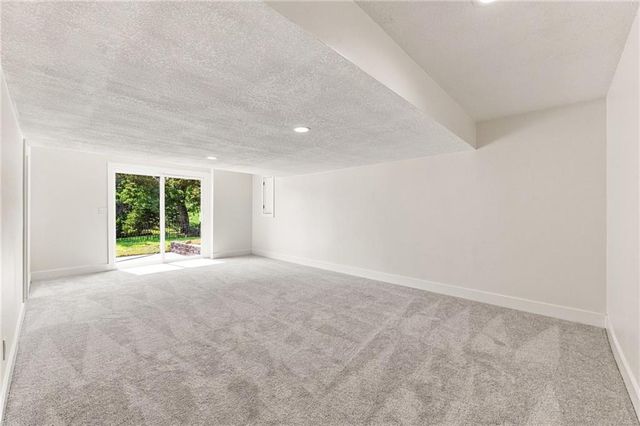 10140 Mackey Street, Overland Park, KS 66212