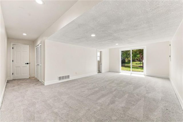 10140 Mackey Street, Overland Park, KS 66212