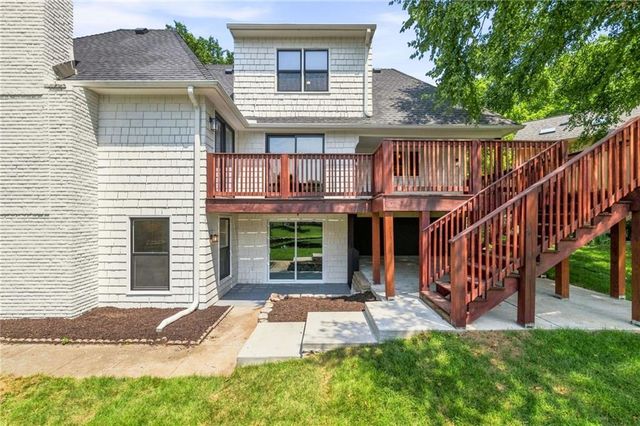 10140 Mackey Street, Overland Park, KS 66212