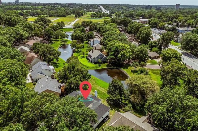 10140 Mackey Street, Overland Park, KS 66212