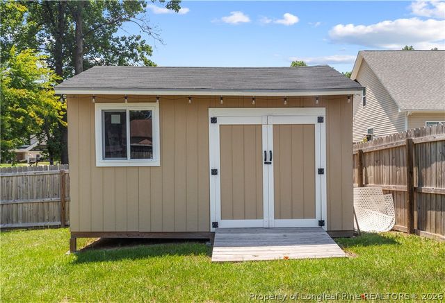 8609 Matchpoint Drive, Linden, NC 28356