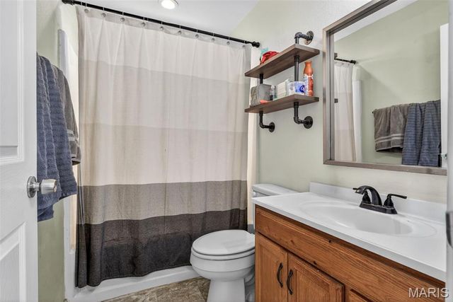 615 Perry Street, De Soto, MO 63020