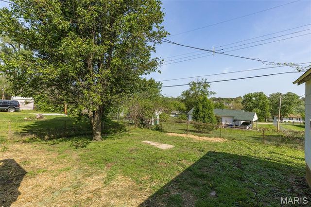 615 Perry Street, De Soto, MO 63020