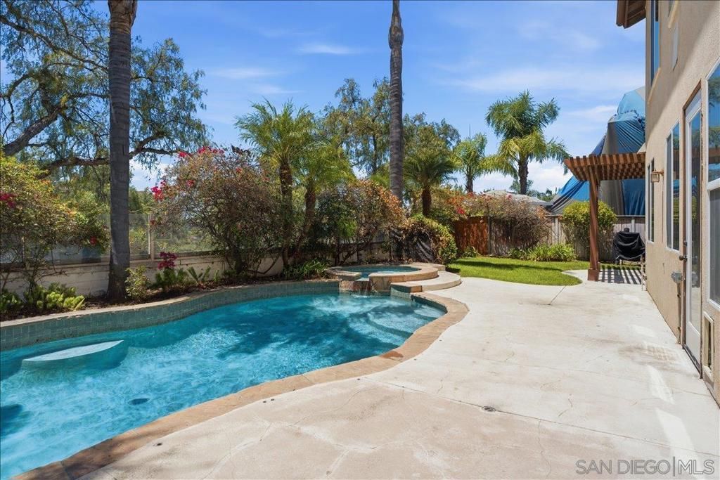 Image 17 of property listing at 10669 El Caballo, San Diego, CA 92127