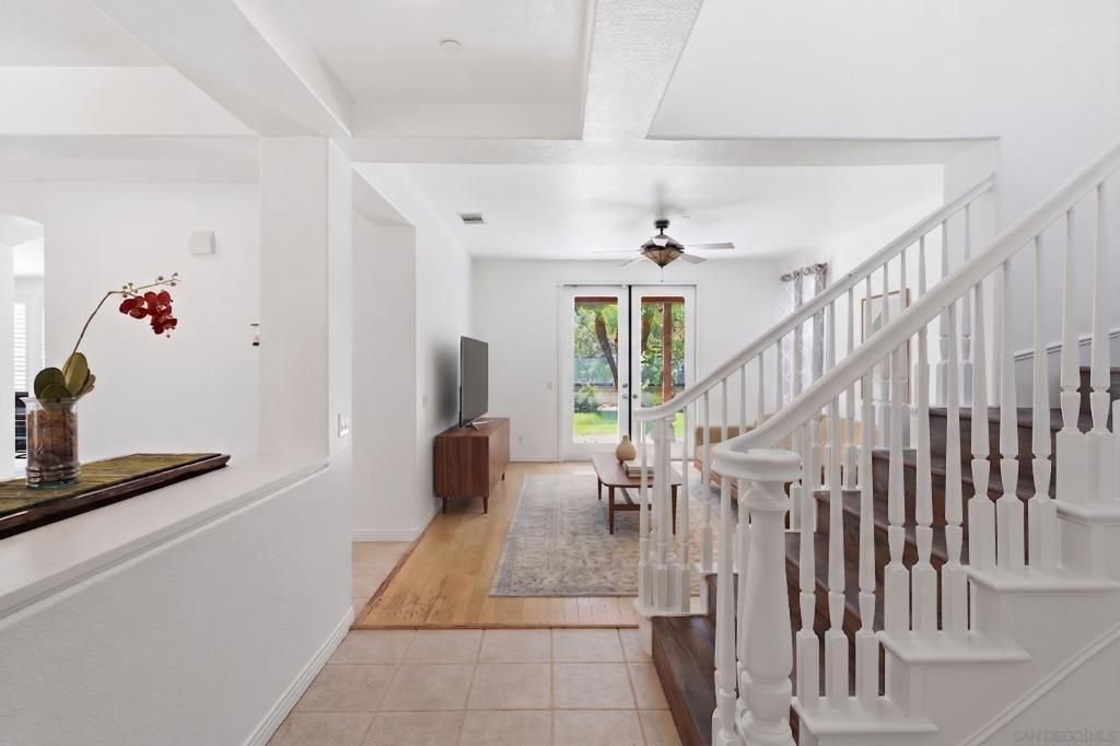 Image 4 of property listing at 10669 El Caballo, San Diego, CA 92127