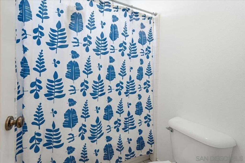 Image 45 of property listing at 10669 El Caballo, San Diego, CA 92127
