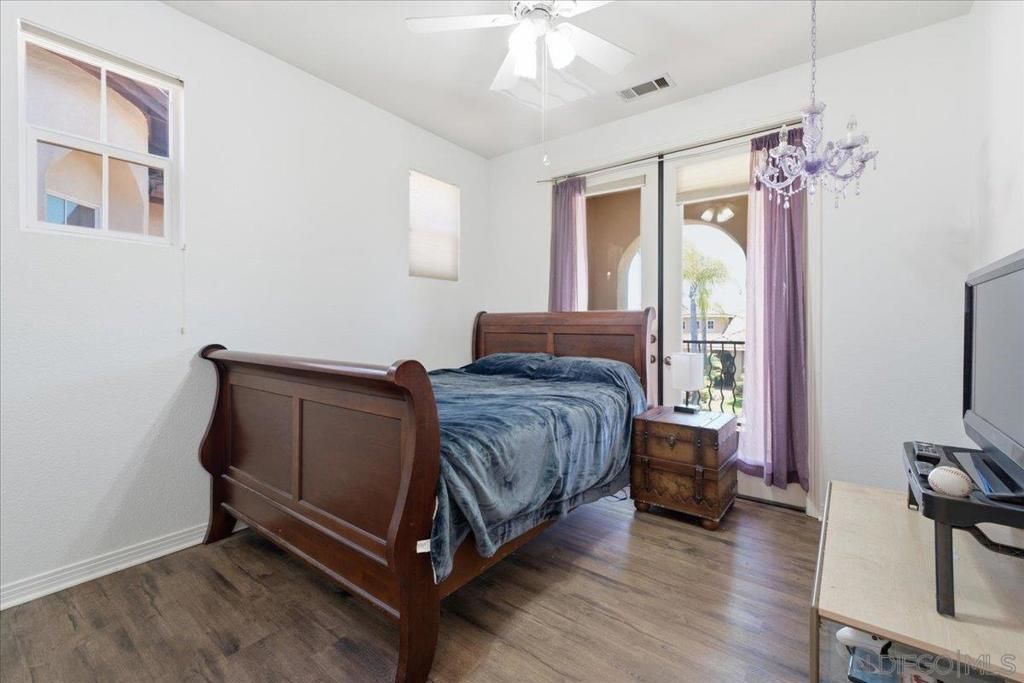 Image 50 of property listing at 10669 El Caballo, San Diego, CA 92127