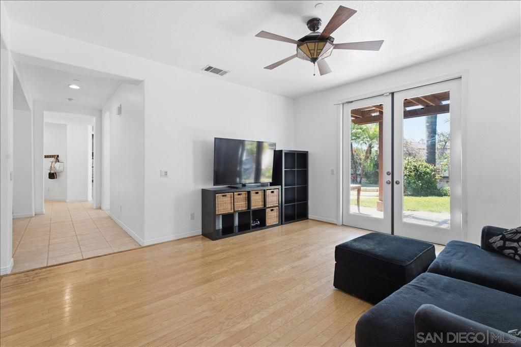 Image 57 of property listing at 10669 El Caballo, San Diego, CA 92127