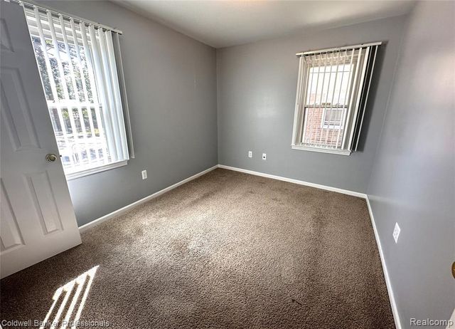 21376 Mitchelldale Avenue, Ferndale, MI 48220