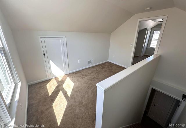 21376 Mitchelldale Avenue, Ferndale, MI 48220