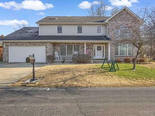 335 Jubaka Drive, Fairview Heights, IL 62208