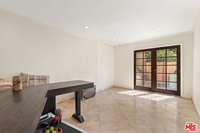 2132 Laurel Canyon Boulevard, Los Angeles, CA 90046