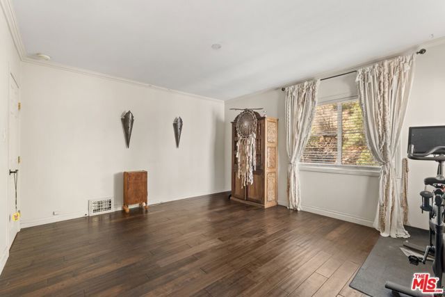 2132 Laurel Canyon Boulevard, Los Angeles, CA 90046