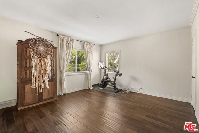 2132 Laurel Canyon Boulevard, Los Angeles, CA 90046