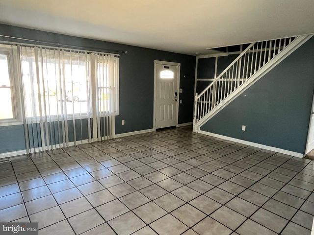 54 MIDDLETON LN, Willingboro, NJ 08046