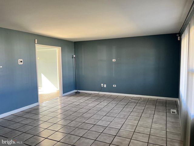 54 MIDDLETON LN, Willingboro, NJ 08046