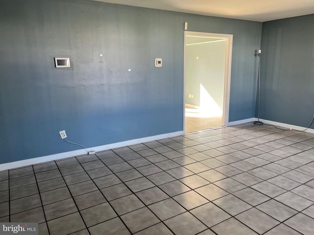 54 MIDDLETON LN, Willingboro, NJ 08046